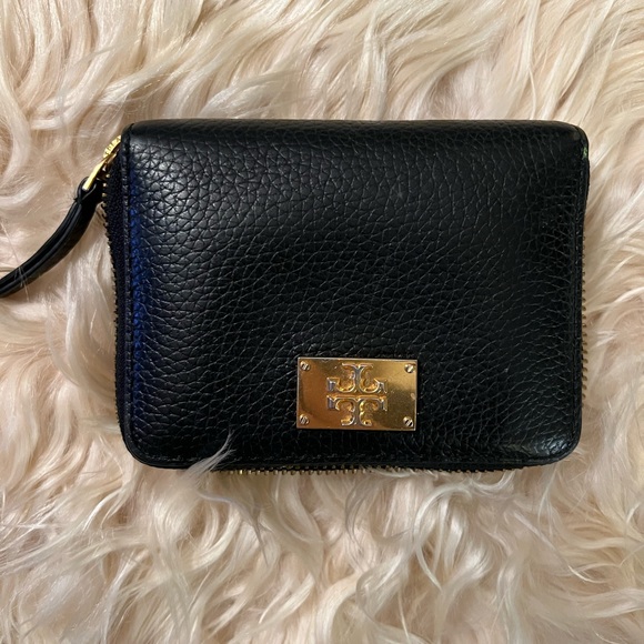 Tory Burch Handbags - Tory Burch Wallet